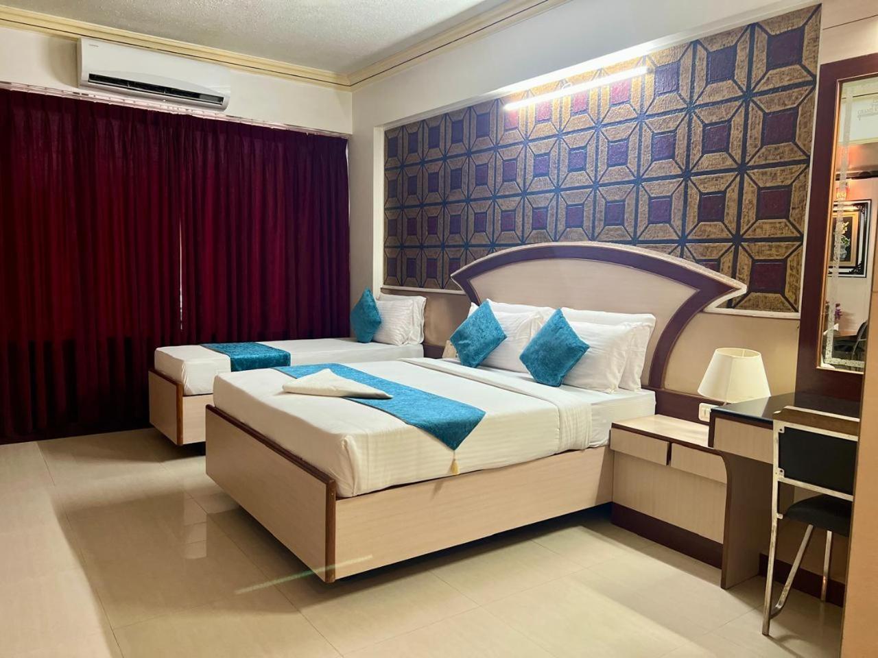 The Grand Krishna Rooms Bangalore Exterior foto