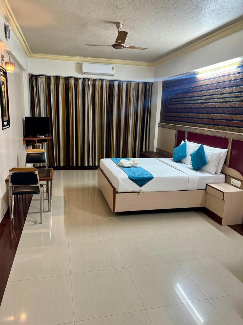 The Grand Krishna Rooms Bangalore Exterior foto